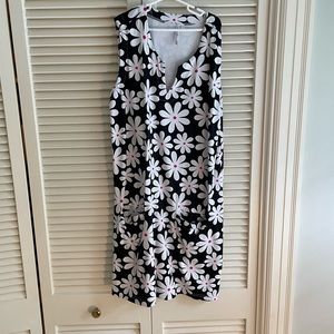 Black and White Floral Sleeveless Dress